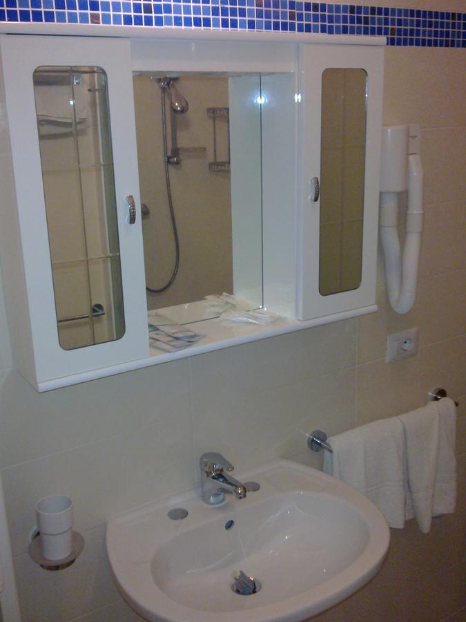 Roma Suite Apartments チェルヴィア エクステリア 写真