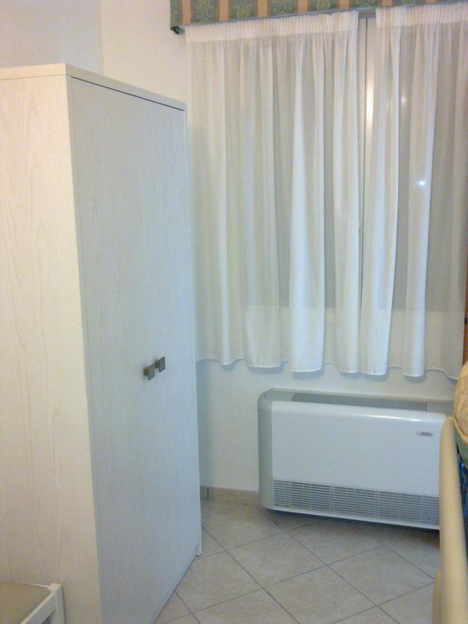 Roma Suite Apartments チェルヴィア エクステリア 写真