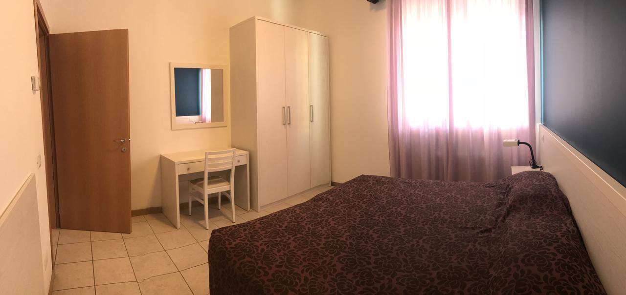 Roma Suite Apartments チェルヴィア エクステリア 写真