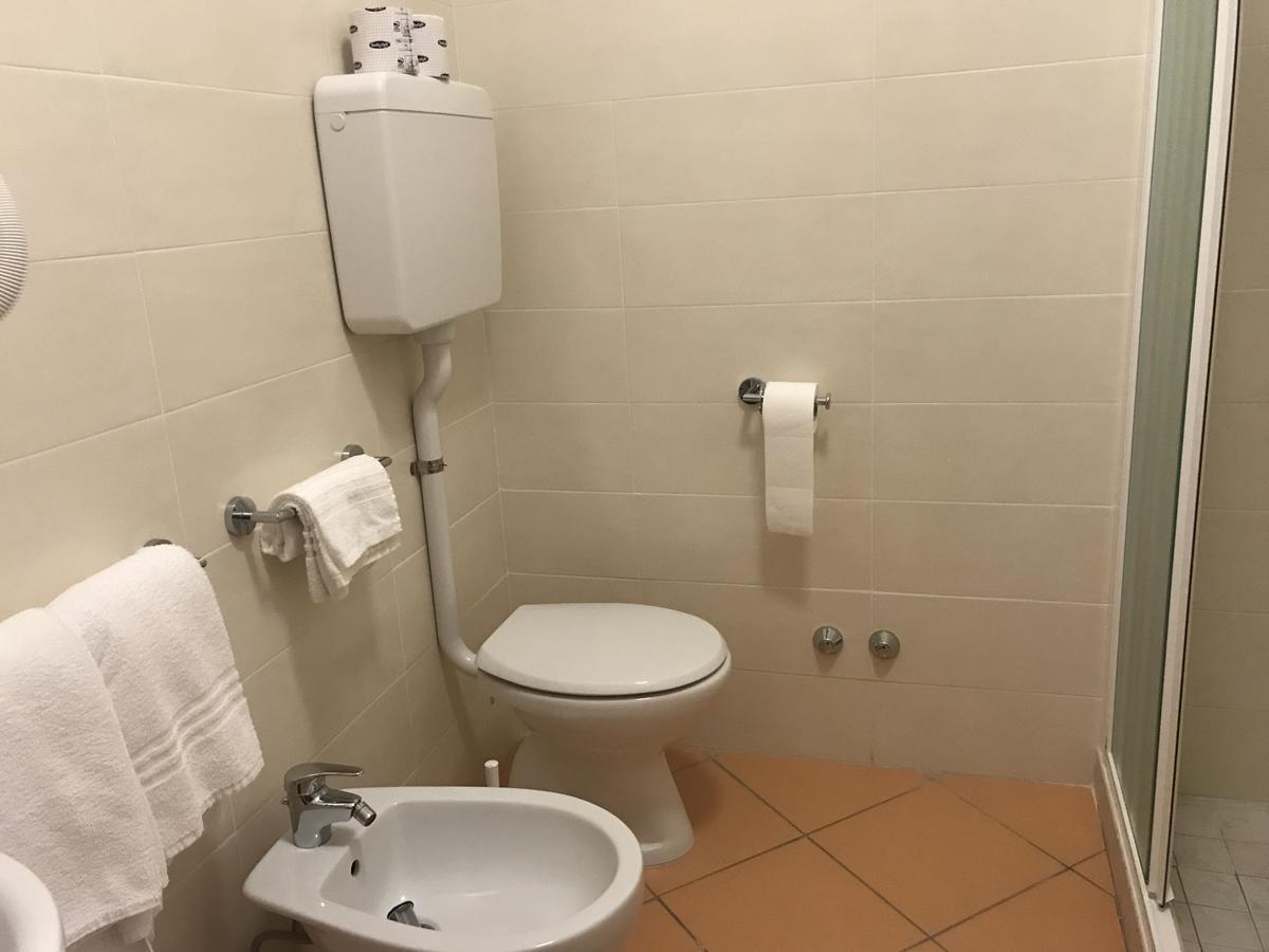 Roma Suite Apartments チェルヴィア エクステリア 写真