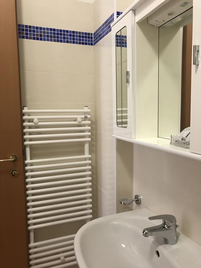 Roma Suite Apartments チェルヴィア エクステリア 写真