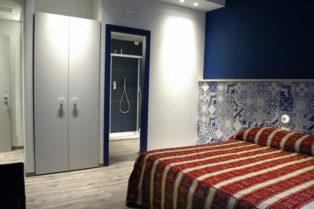 Roma Suite Apartments チェルヴィア エクステリア 写真