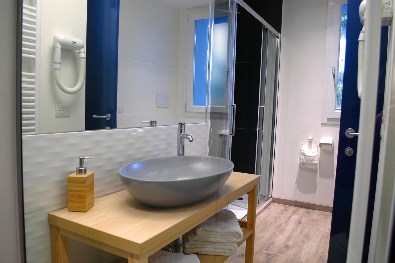 Roma Suite Apartments チェルヴィア エクステリア 写真